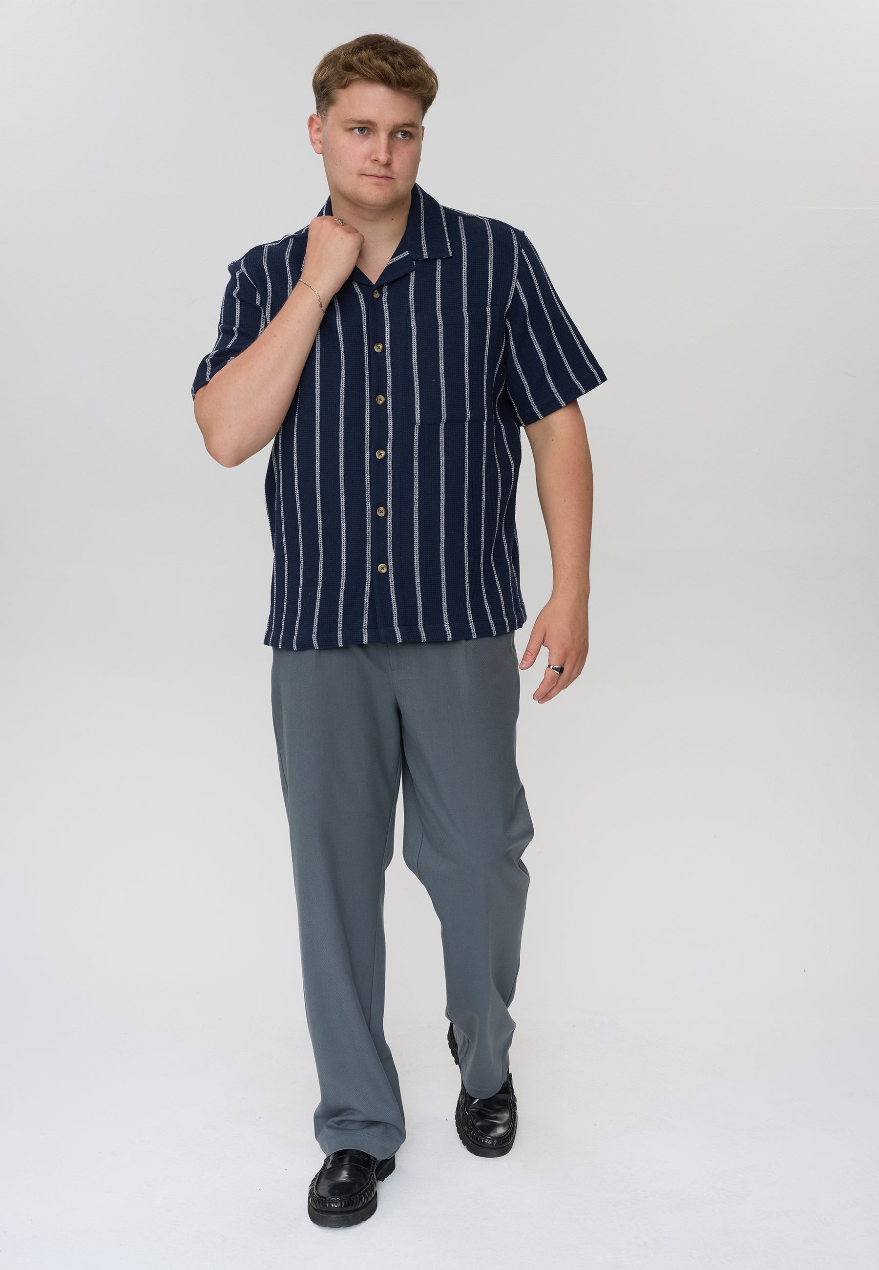 DXNMXRK. DXFridolin Shirt navy