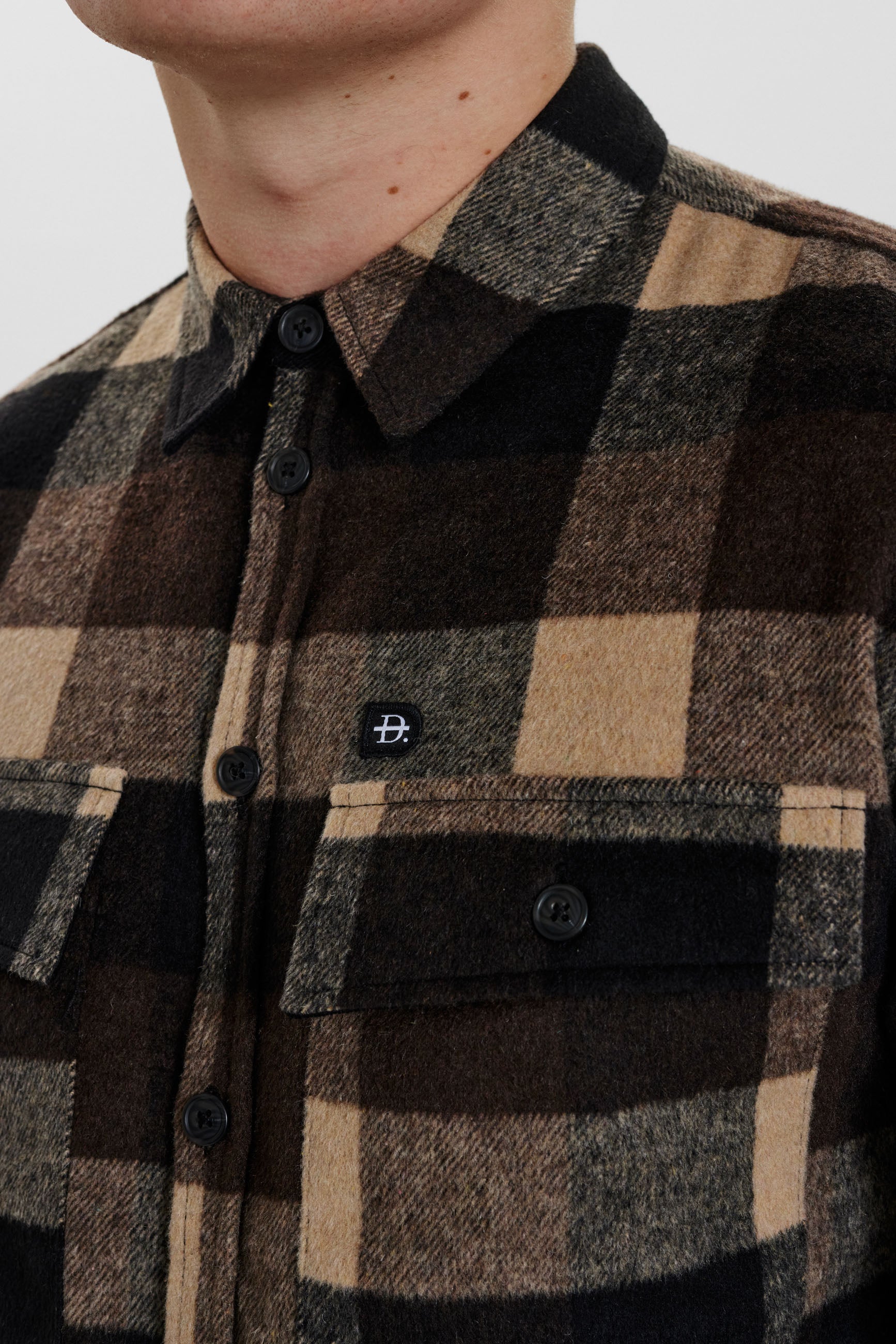 DXNMXRK. Dali Outlet Beige