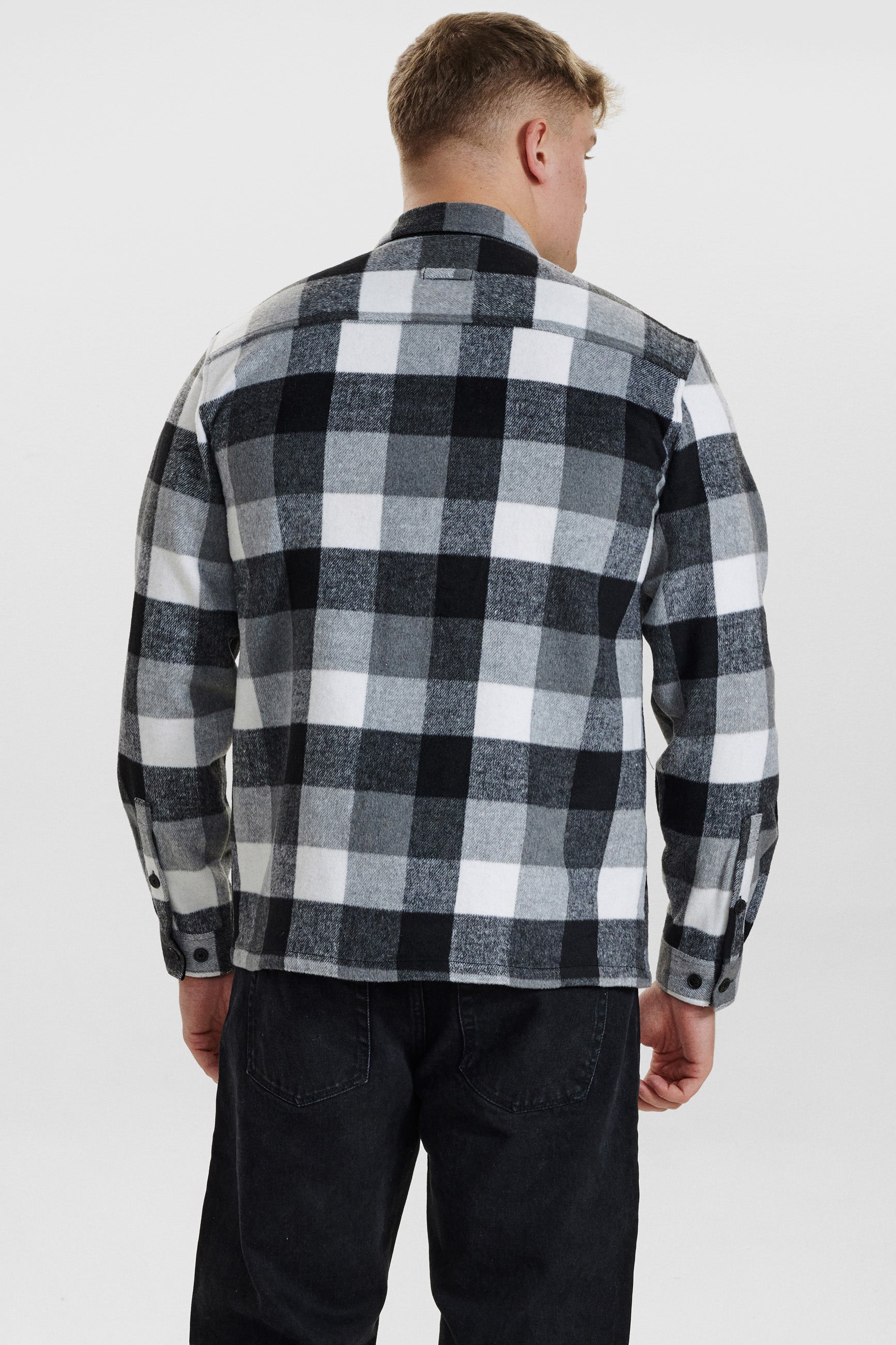 DXNMXRK. Dali Outlet Meteorite